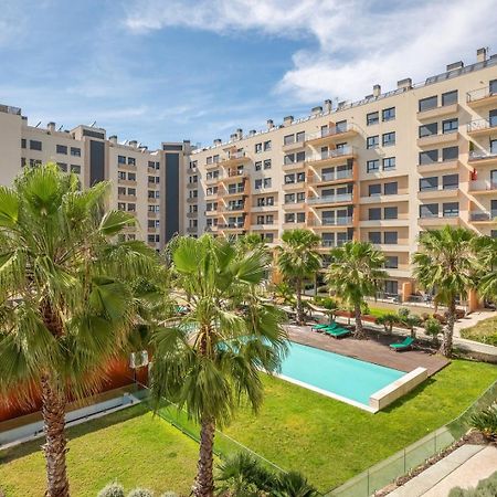 Guestready - Tranquil Seixal Haven Apartment Room photo